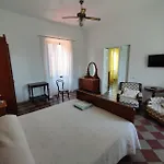 Semesterbostad San Renato